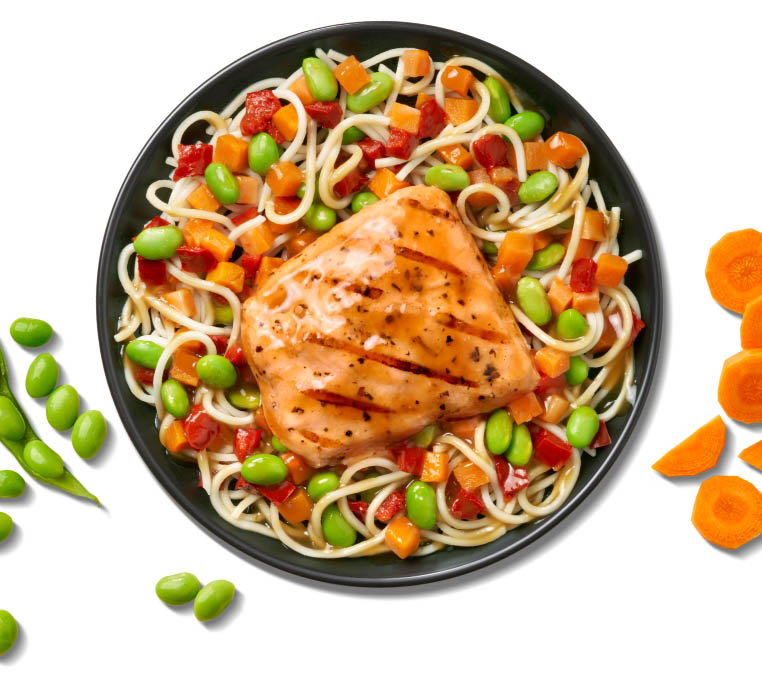 Salmon with pasta a vegetables