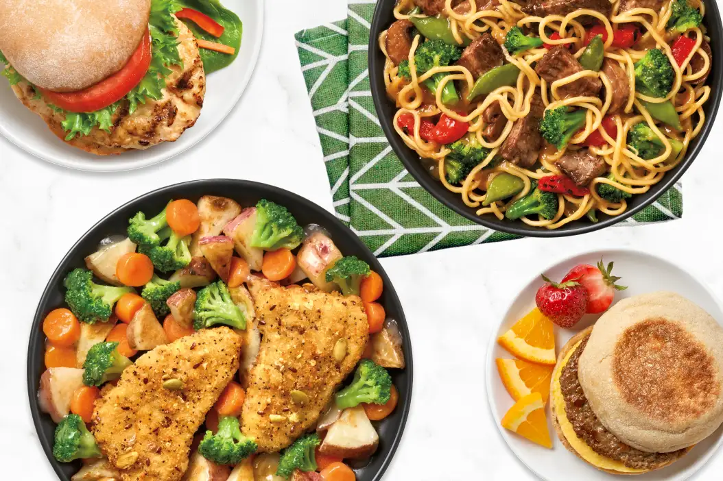 egg sandwhich, chicken and vegetables, chicken sandwich